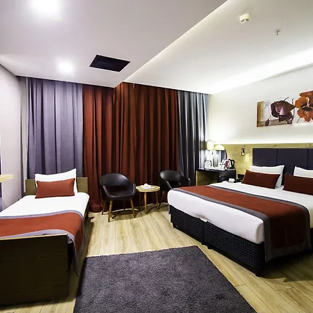 Ramada Encore By Wyndham Отель
