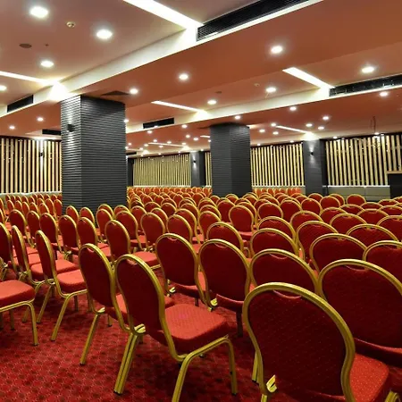 Ramada Encore By Wyndham Отель
