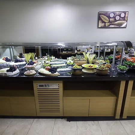 Hotel Ramada Encore By Wyndham 3*