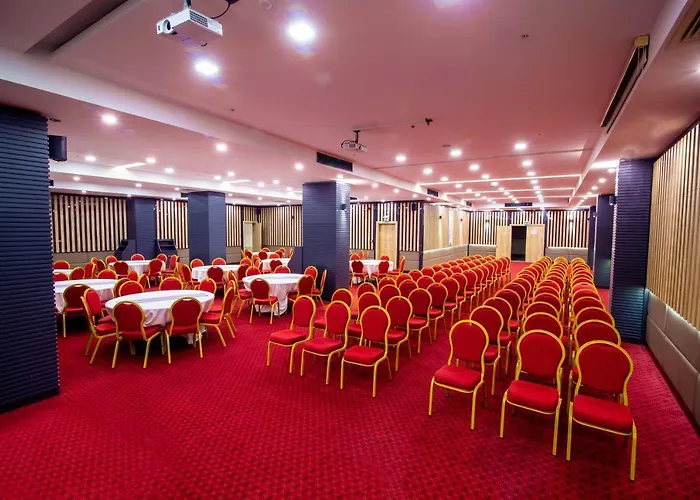 Отель Ramada Encore By Wyndham 3*