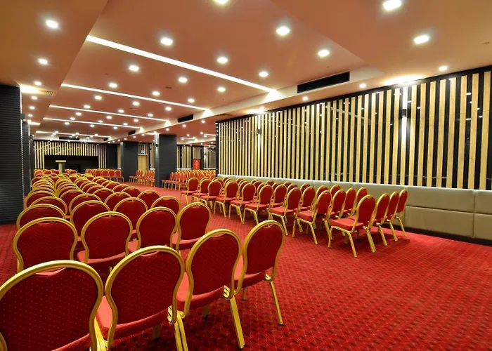 Отель Ramada Encore By Wyndham