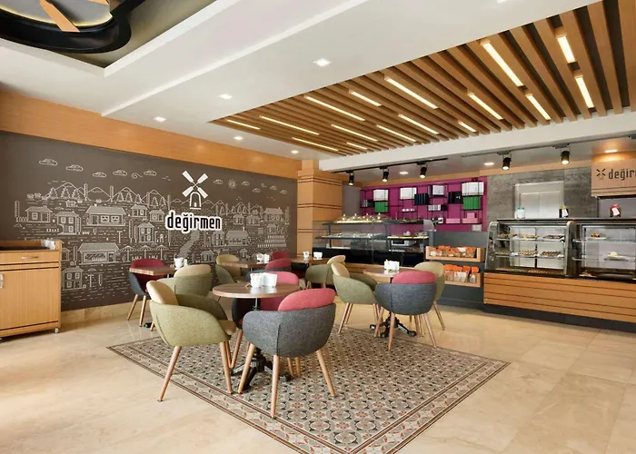 Отель Ramada Encore By Wyndham